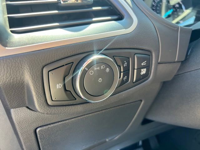 Certified 2024 Ford Edge SEL w/ Convenience Package AWD/4WD image 7