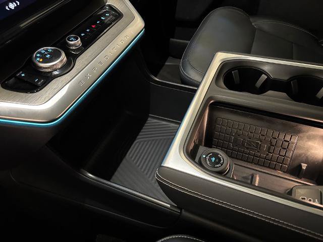 Certified 2025 Ford Expedition Platinum AWD/4WD image 34