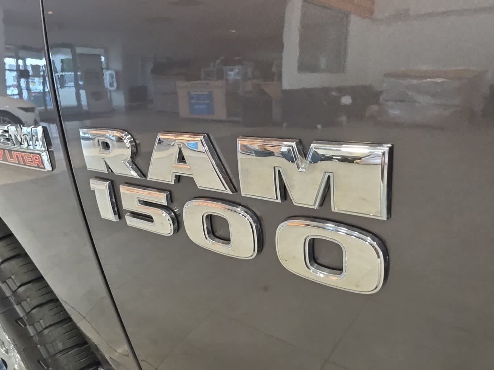 Used 2017 RAM 1500 Express AWD/4WD image 18