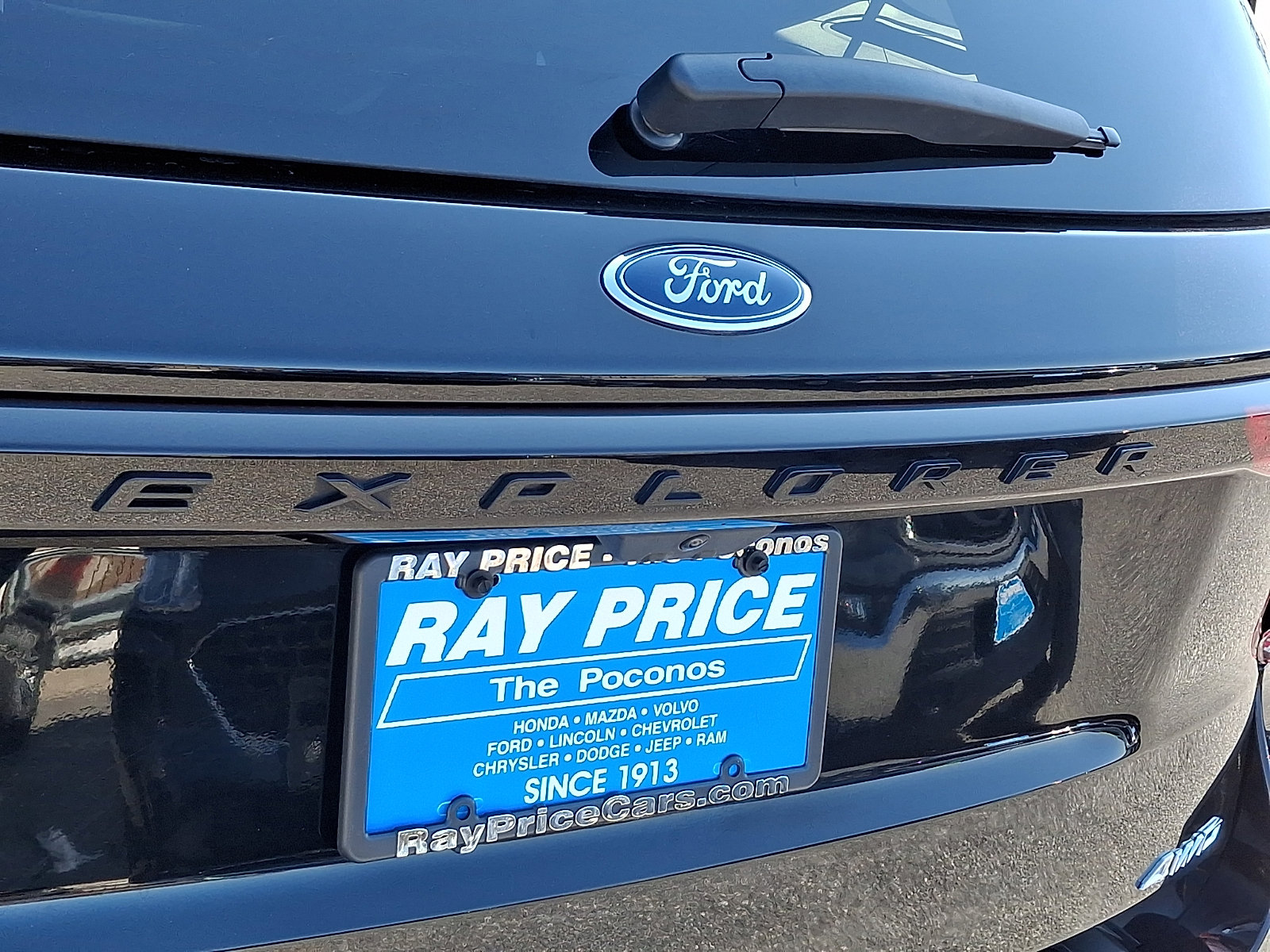 Certified 2025 Ford Explorer ST-Line w/ Premium Package AWD/4WD image 33