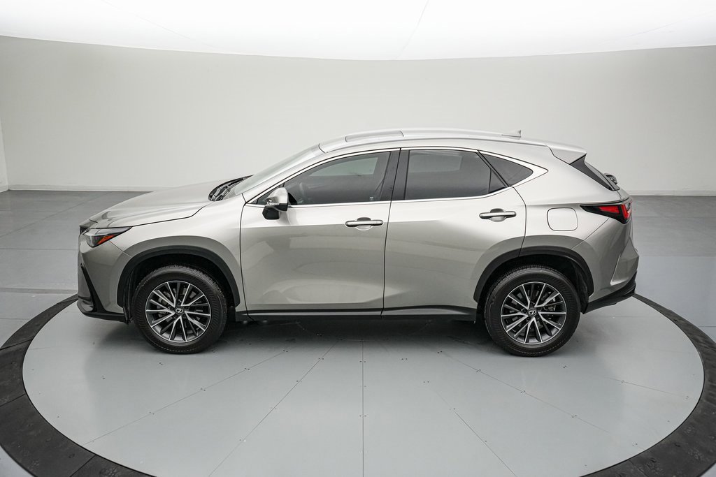 Used 2024 Lexus NX 250 FWD w/ Premium Package image 2