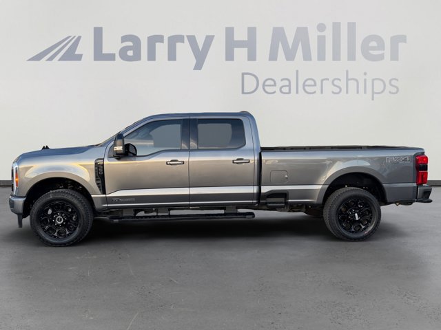 Certified 2025 Ford F350 Lariat w/ Black Appearance Package AWD/4WD image 2