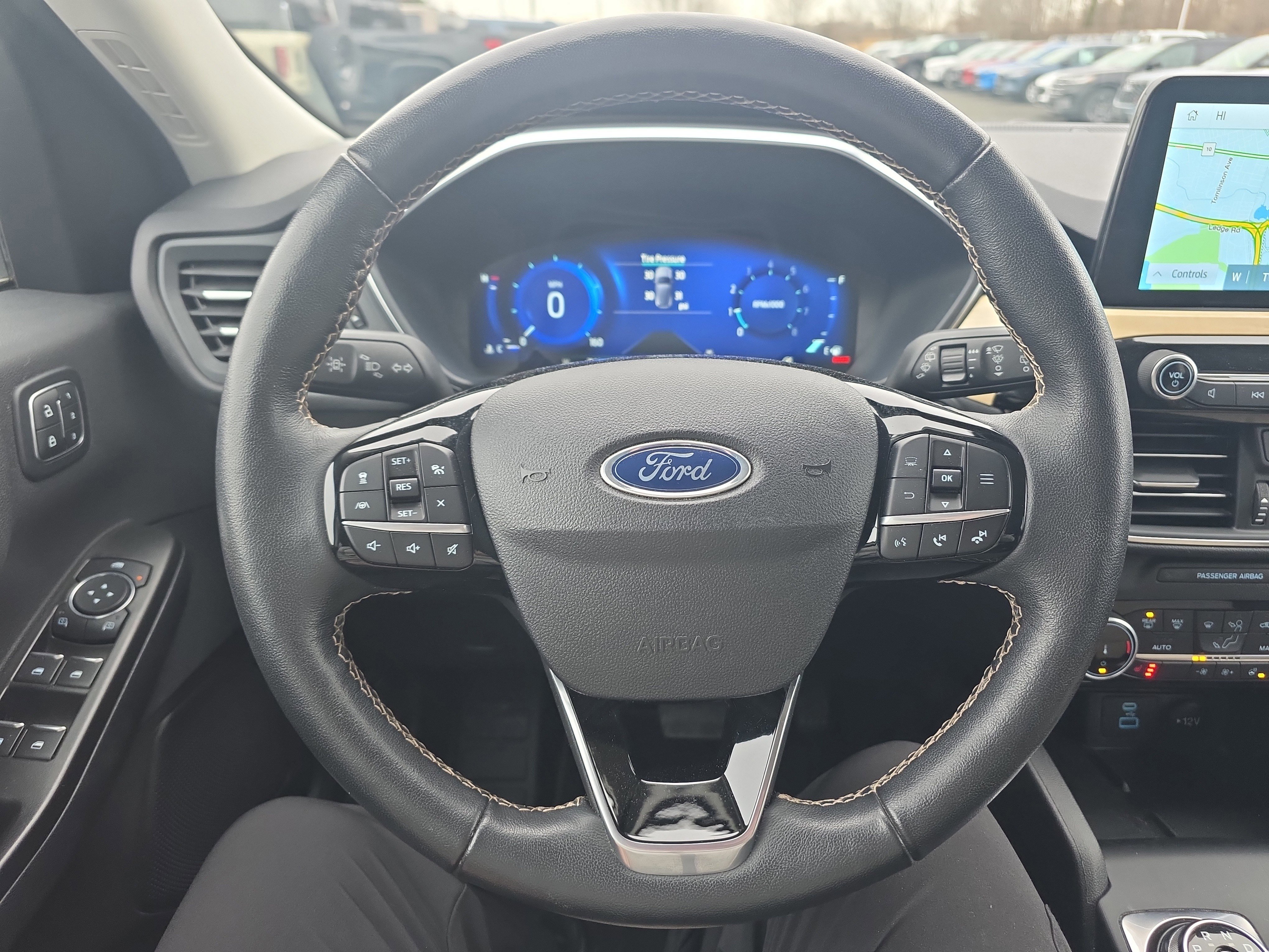 Certified 2022 Ford Escape Titanium w/ Titanium Elite Package image 35