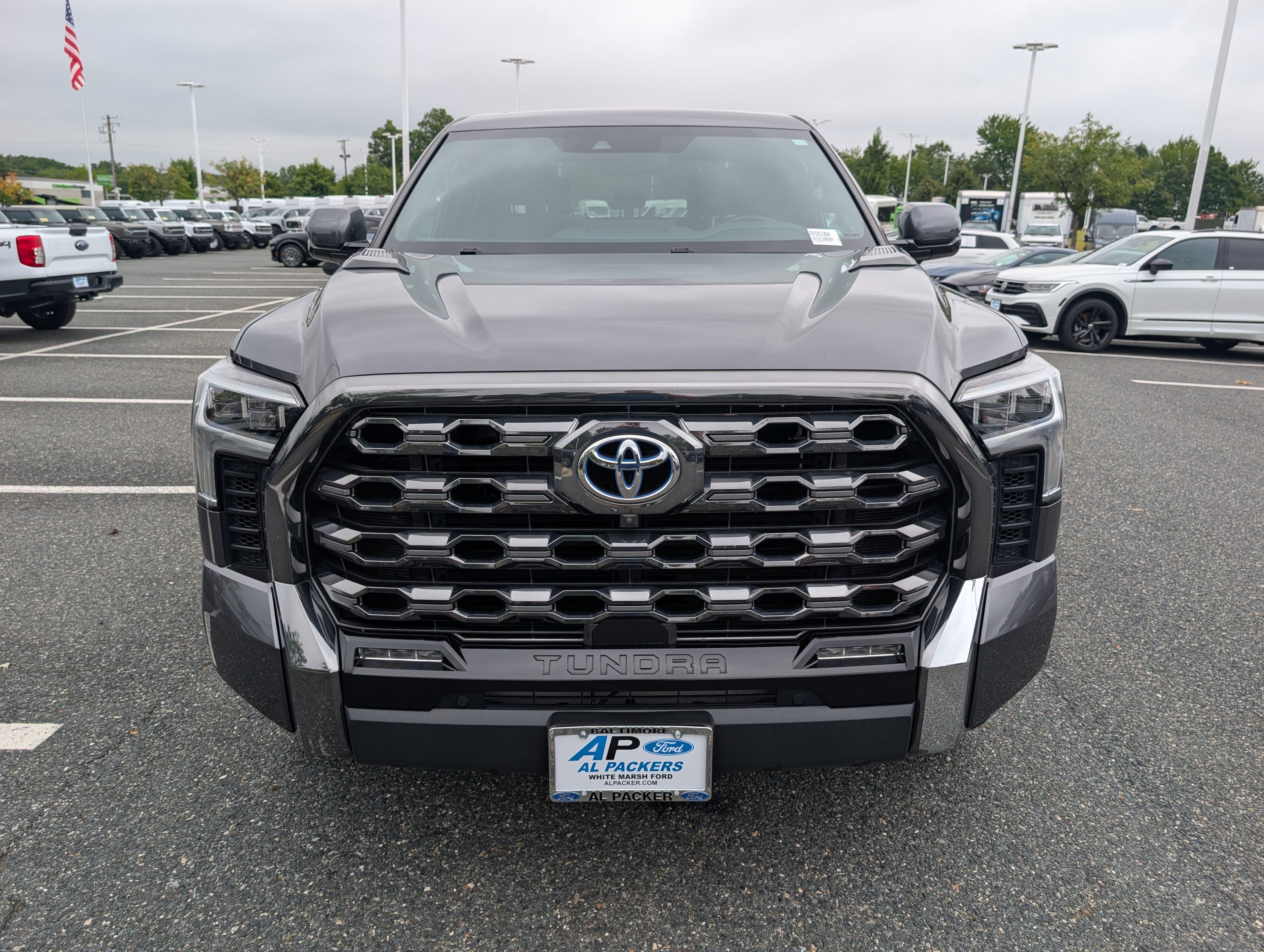Used 2024 Toyota Tundra Platinum AWD/4WD image 8