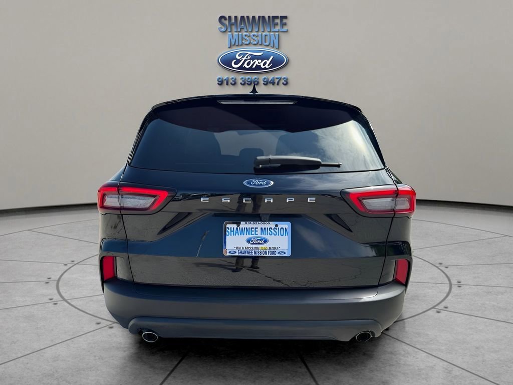 Certified 2025 Ford Escape ST-Line image 4