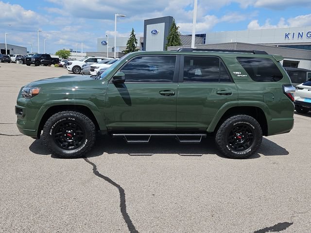 Used 2022 Toyota 4Runner TRD Sport AWD/4WD image 2