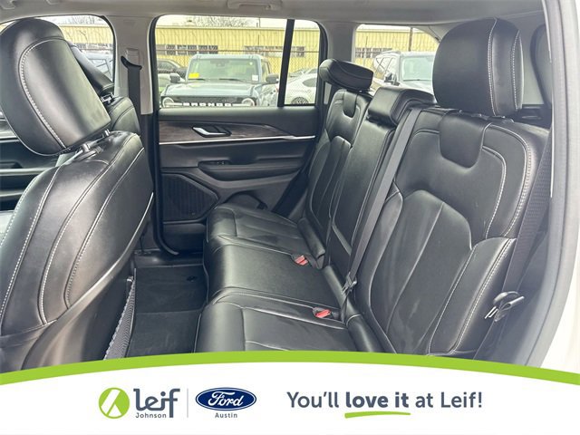 Used 2023 Jeep Grand Cherokee Limited w/ Black Appearance Package image 29