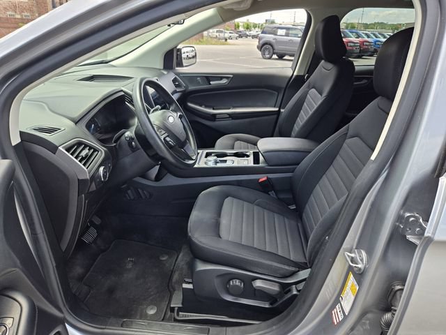 Certified 2022 Ford Edge SE w/ Black Appearance Package AWD/4WD image 10
