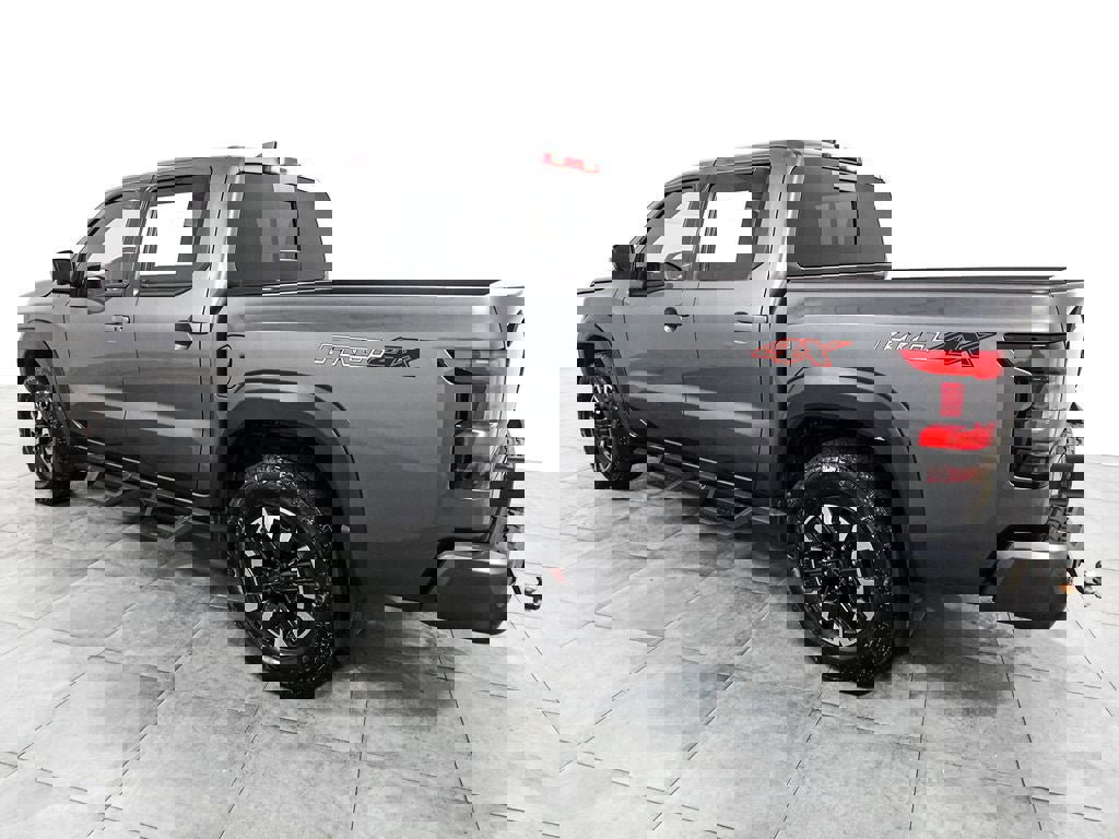 Used 2023 Nissan Frontier PRO-4X w/ Pro Convenience Package image 3
