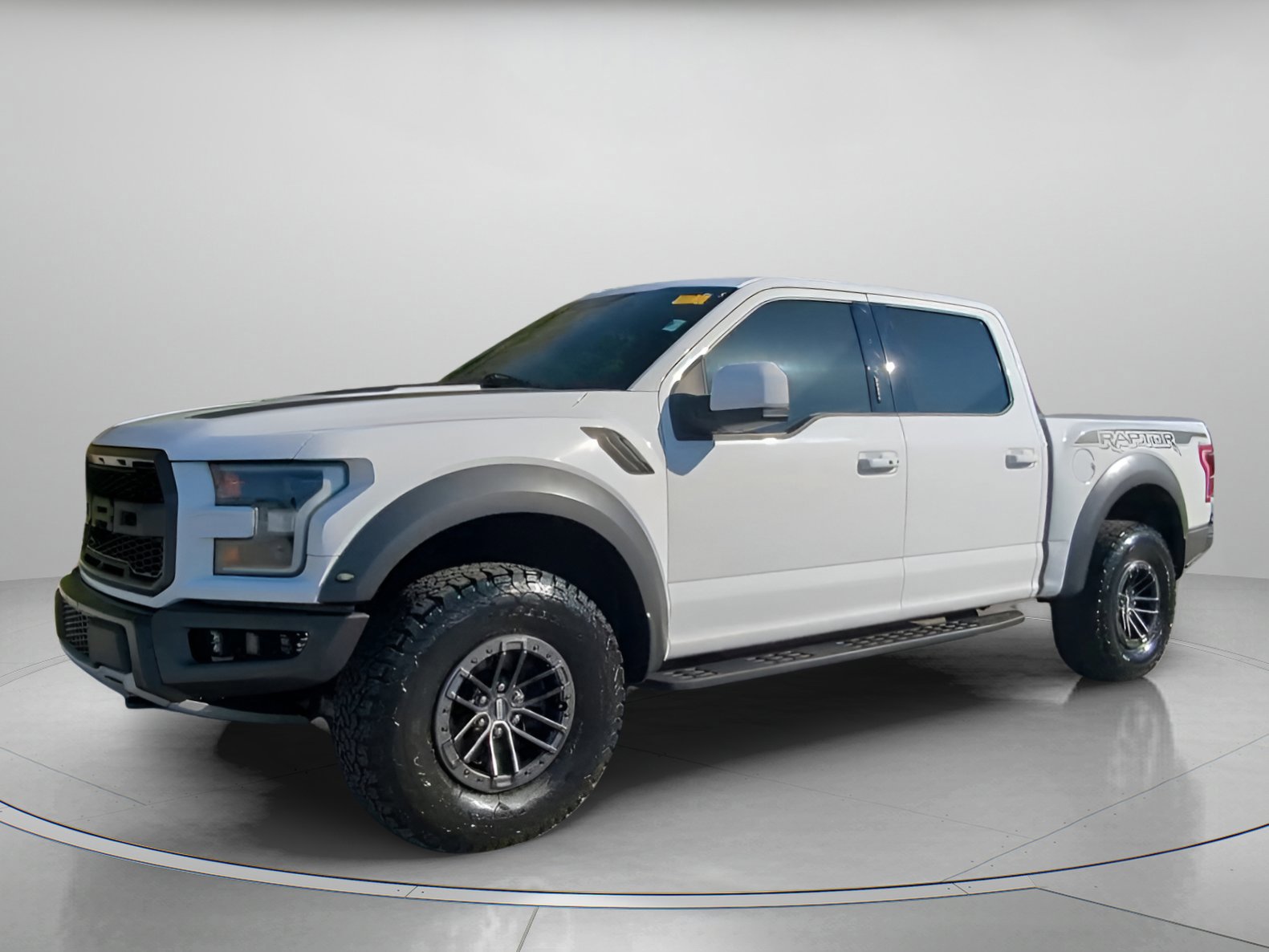 Certified 2019 Ford F150 Raptor w/ Equipment Group 802A Luxury image 5