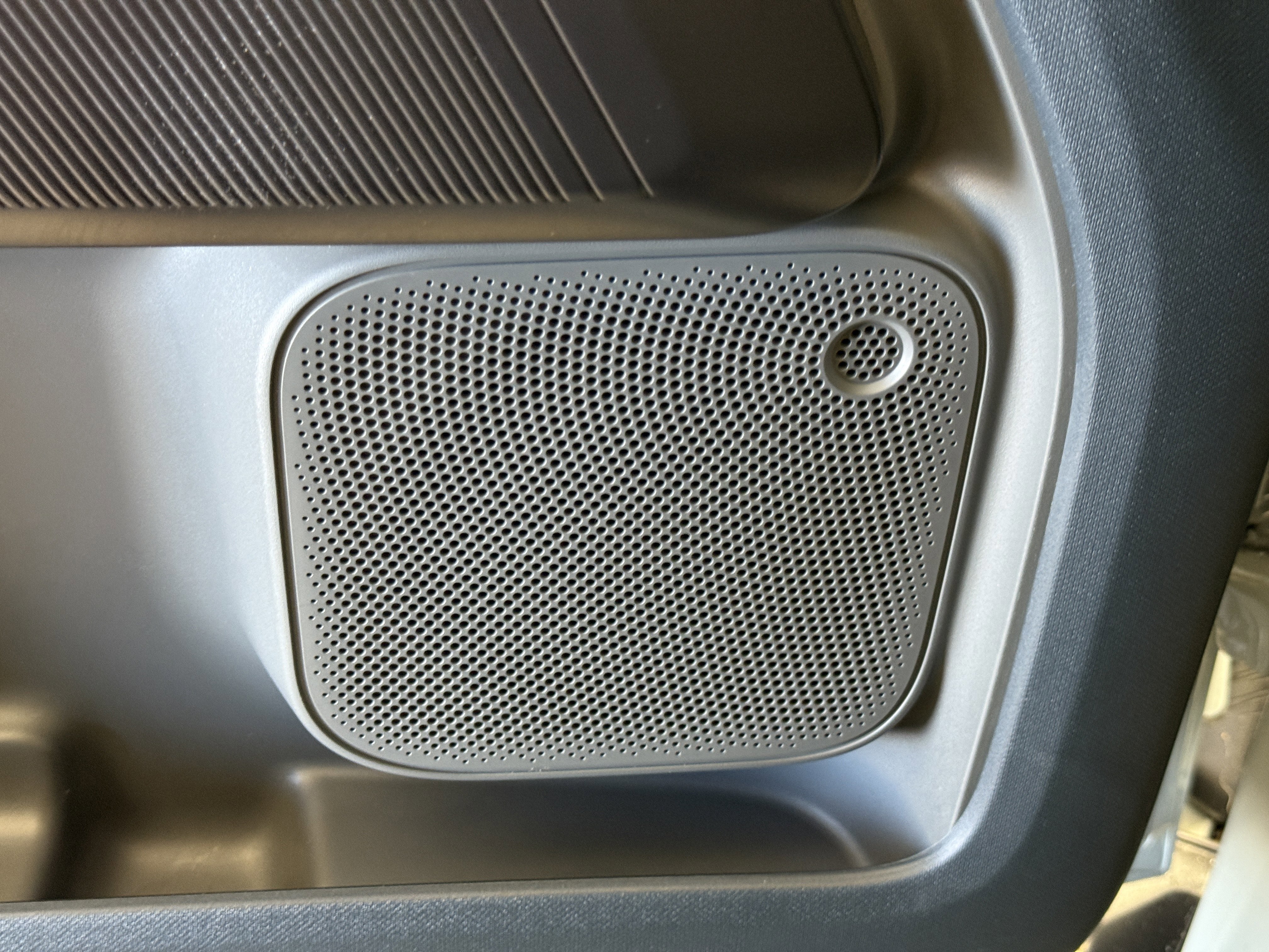 Certified 2024 Ford Maverick XLT w/ XLT Luxury Package image 17