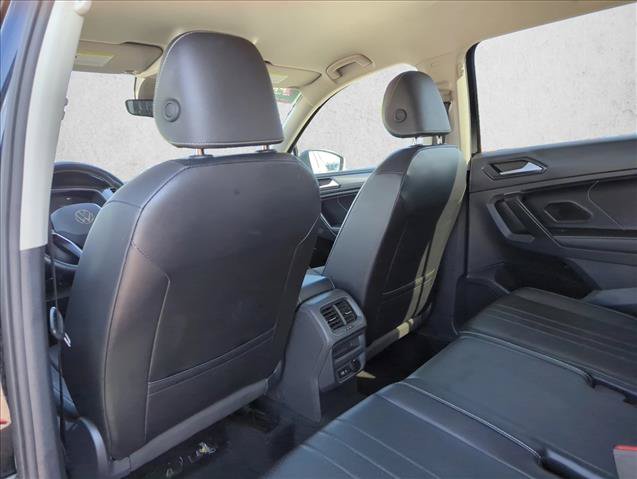 Used 2024 Volkswagen Tiguan SE FWD image 17