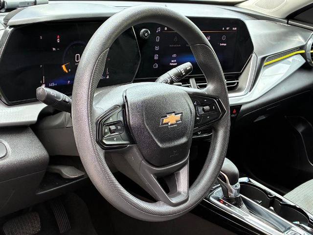 Used 2024 Chevrolet Trax LT FWD image 18