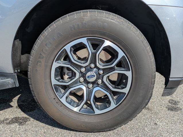 Certified 2024 Ford Expedition Max XLT RWD image 9