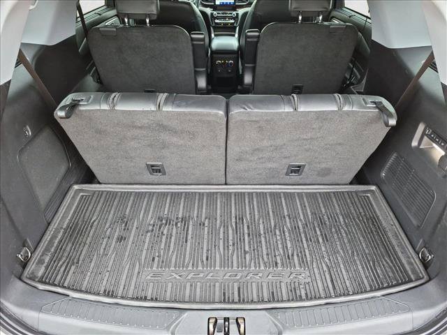 Certified 2021 Ford Explorer Limited w/ Equipment Group 301A RWD image 6