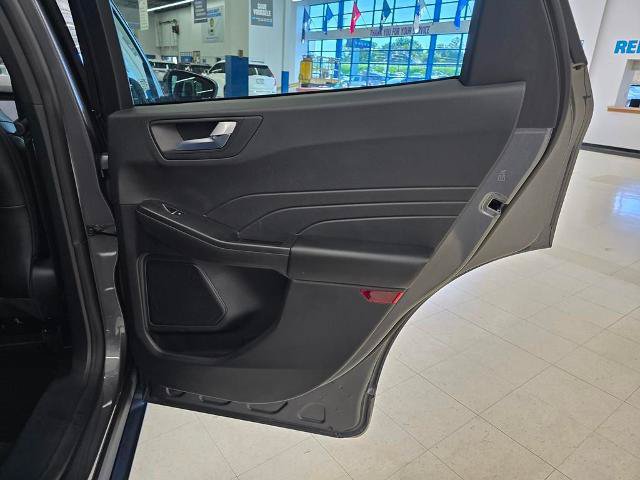 Certified 2024 Ford Escape ST-Line w/ Tech Pack #1 AWD/4WD image 18