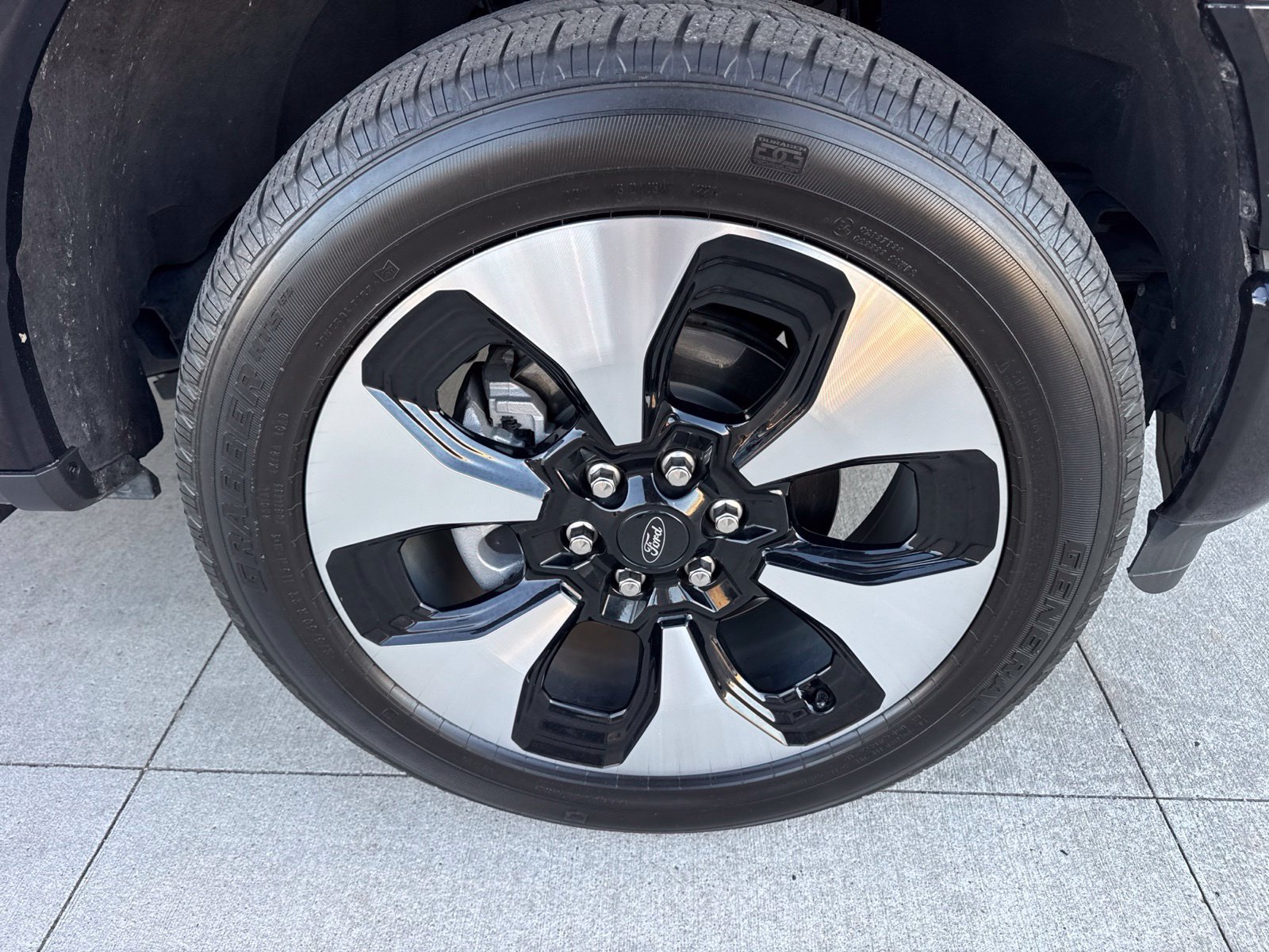 Certified 2024 Ford F150 Lightning Platinum AWD/4WD image 22