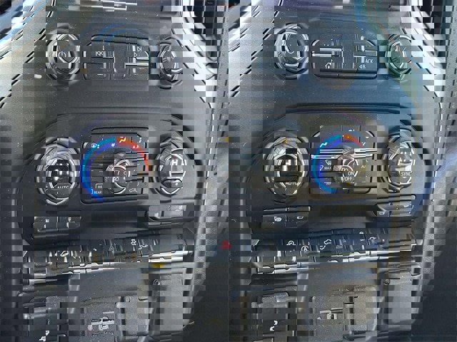 Used 2021 Chevrolet Silverado 1500 LT Trail Boss w/ Convenience Package II image 11