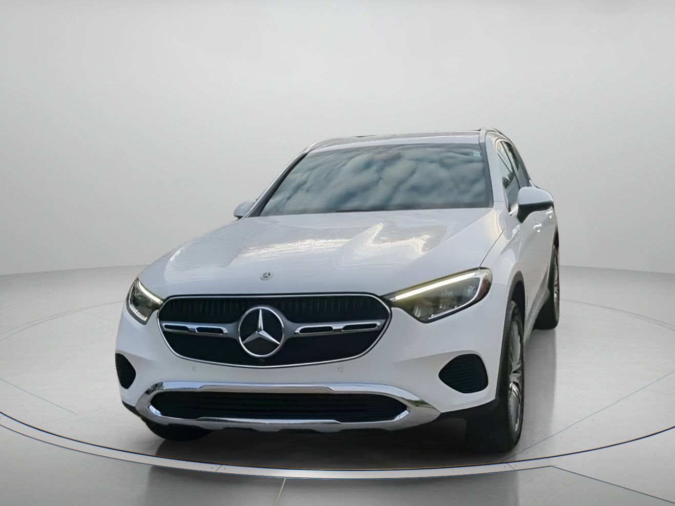 Used 2025 Mercedes-Benz GLC 300 image 10