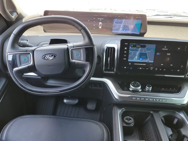 Certified 2025 Ford Expedition Max Platinum w/ Stealth Performance Package AWD/4WD image 10