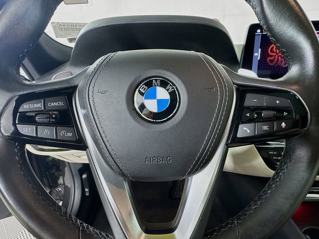 Used 2021 BMW 530i xDrive w/ Premium Package image 13