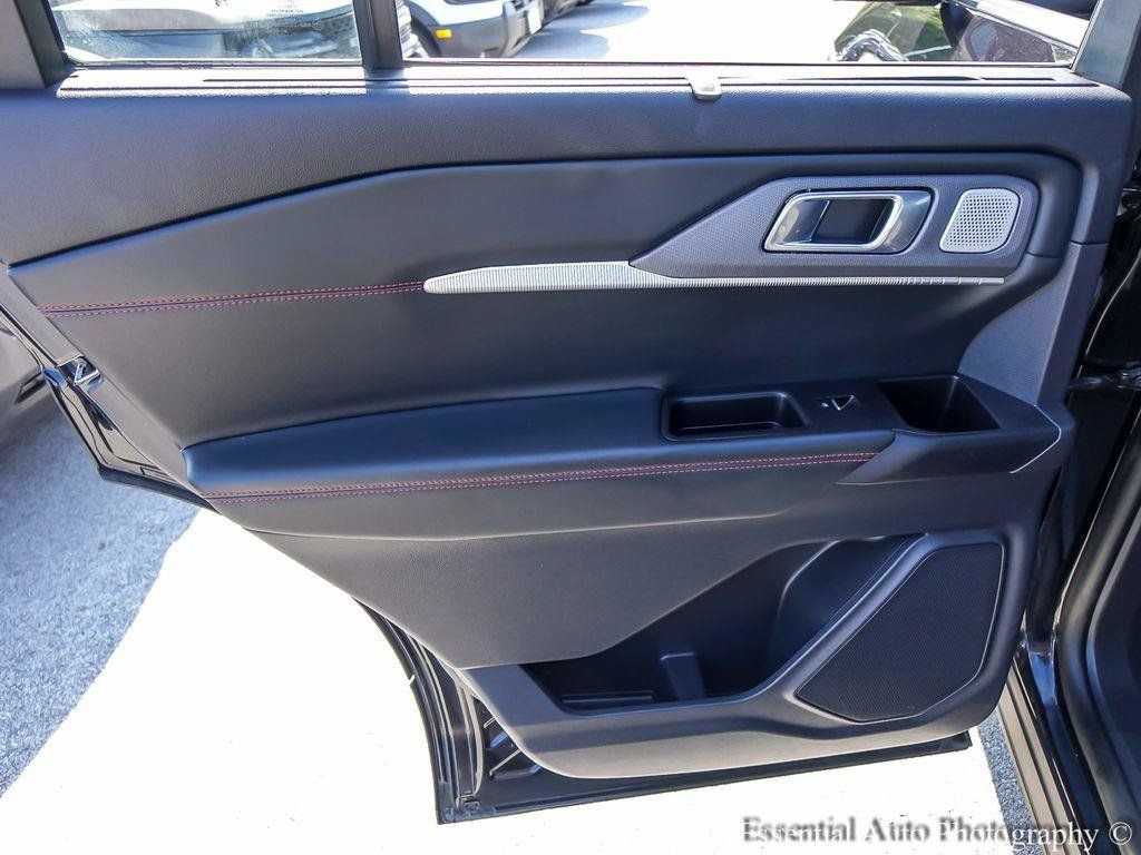 Certified 2025 Ford Explorer ST AWD/4WD image 22
