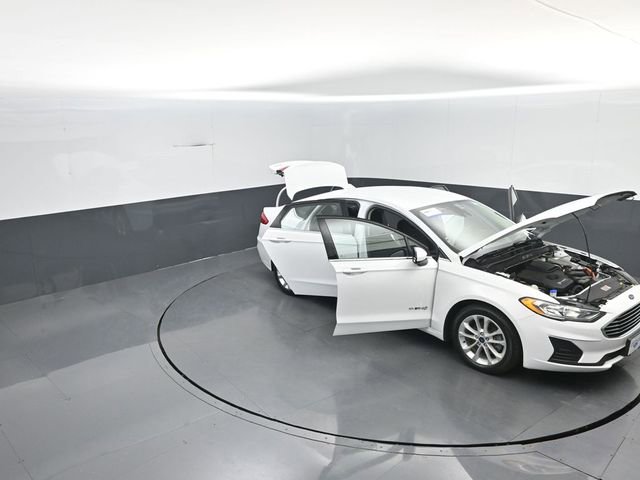 Certified 2019 Ford Fusion SE image 39