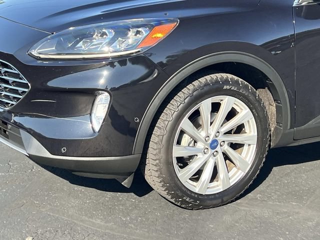 Certified 2021 Ford Escape Titanium w/ Titanium Elite Package AWD/4WD image 9