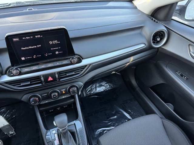Used 2023 Kia Forte LXS w/ LXS Technology Package image 27