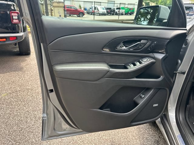 Used 2023 Chevrolet Traverse High Country w/ LPO, Floor Liner Package AWD/4WD image 12