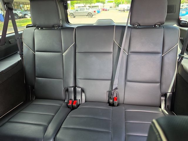 Used 2023 Cadillac Escalade ESV Sport AWD/4WD image 18
