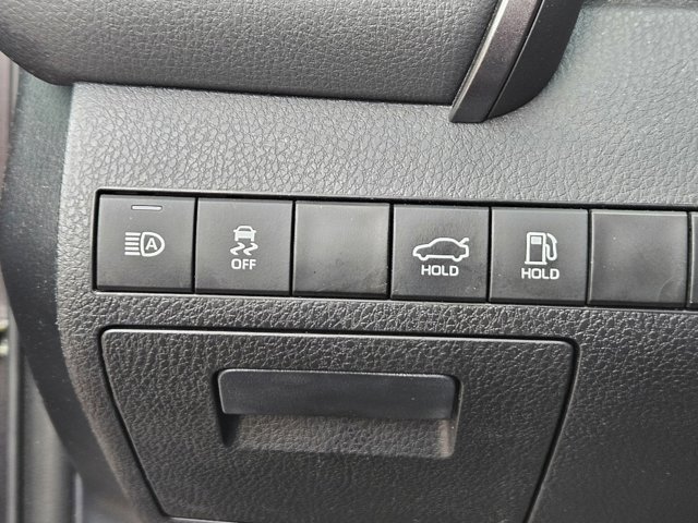 Used 2023 Toyota Camry SE image 25