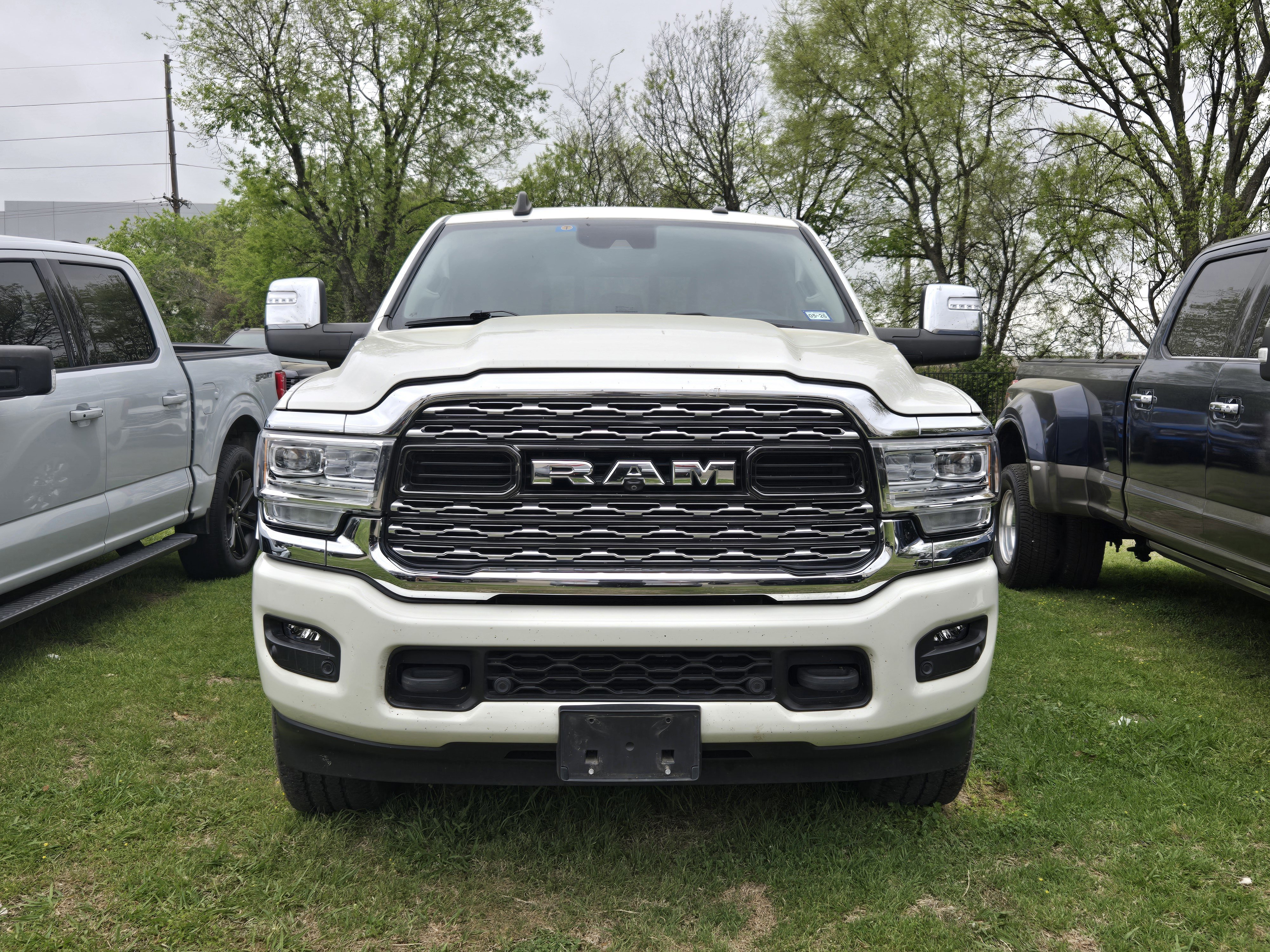 Used 2023 RAM 2500 Limited image 6