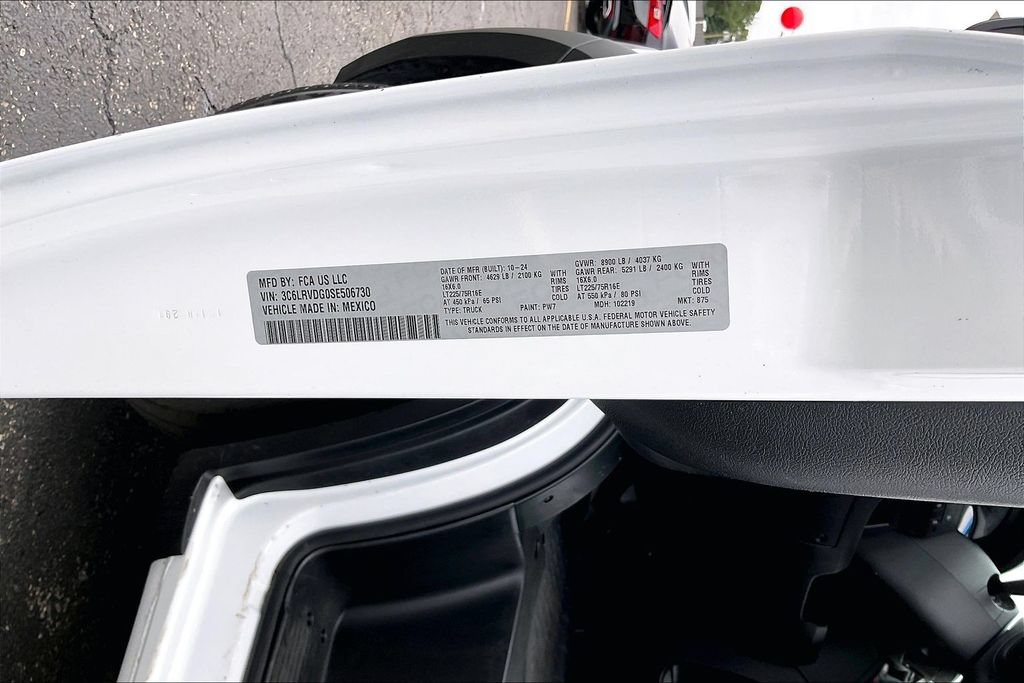 Used 2025 RAM ProMaster 2500 w/ Convenience Group FWD image 33