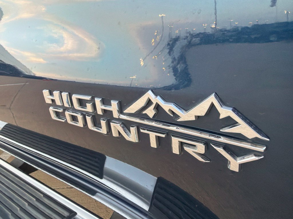 Used 2023 Chevrolet Silverado 1500 LTZ w/ LTZ Premium Package AWD/4WD image 12