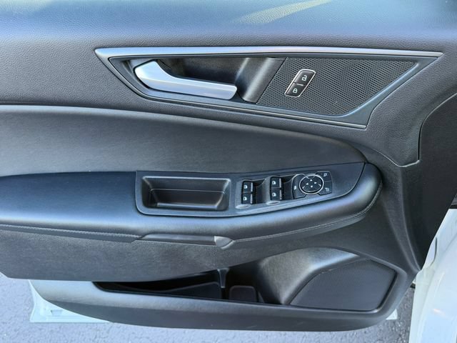 Certified 2024 Ford Edge SE w/ Black Appearance Package AWD/4WD image 14
