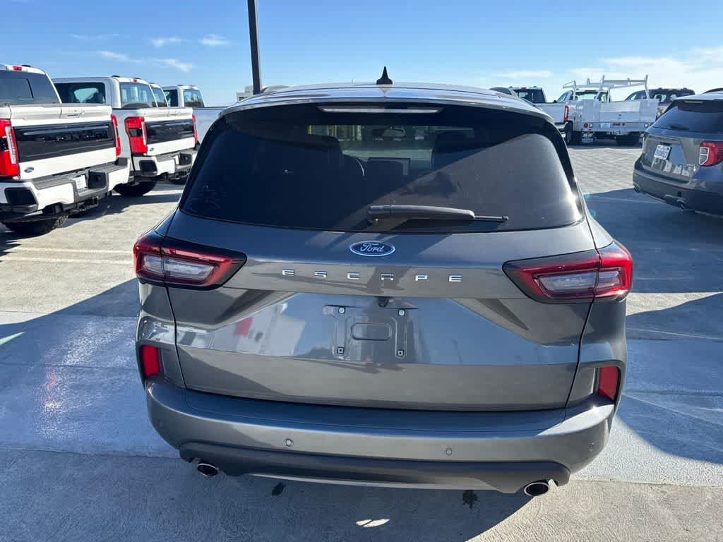 Certified 2024 Ford Escape ST-Line w/ Tech Pack #1 FWD image 4