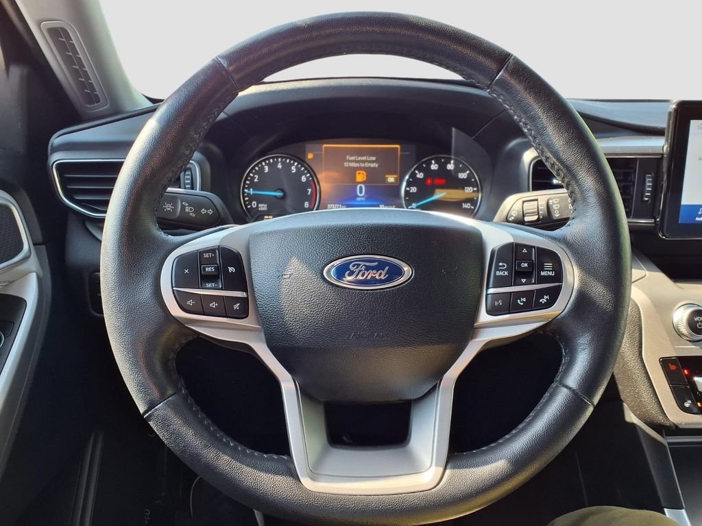 Certified 2023 Ford Explorer XLT w/ Equipment Group 202A AWD/4WD image 20