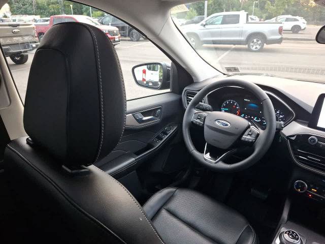 Certified 2022 Ford Escape SEL AWD/4WD image 15