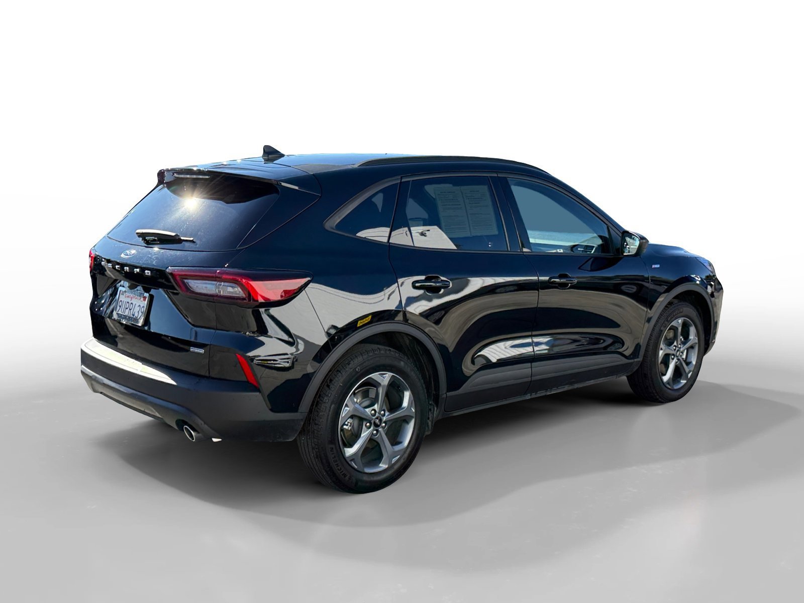 Certified 2025 Ford Escape ST-Line w/ Equipment Group 301A image 4