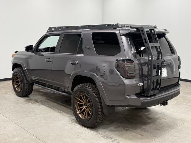 Used 2018 Toyota 4Runner TRD Off-Road Premium AWD/4WD image 9