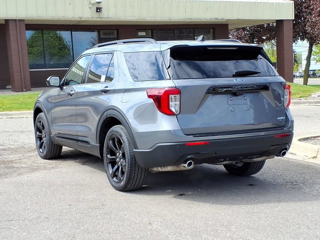 Certified 2023 Ford Explorer ST-Line AWD/4WD image 3