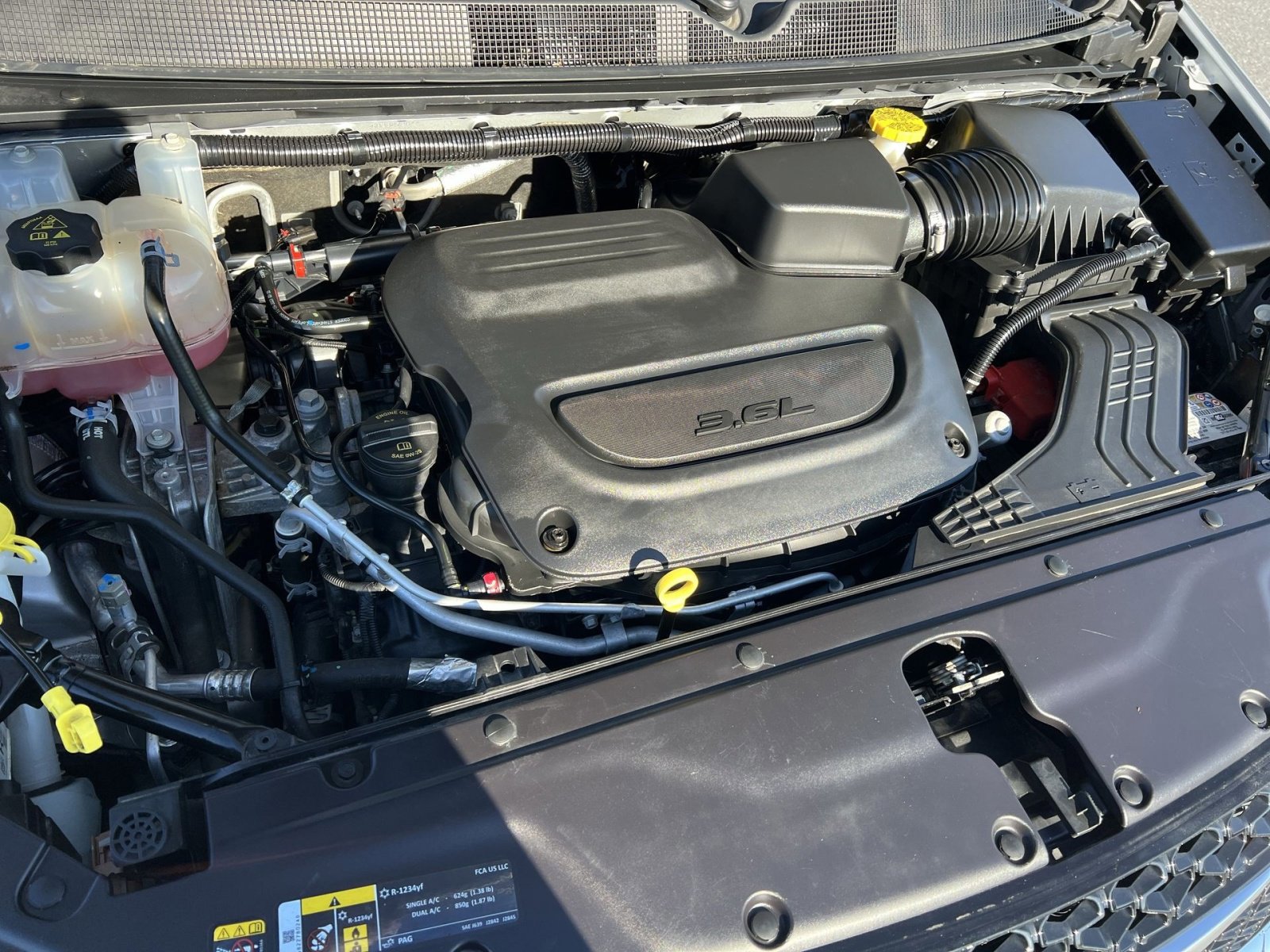 Used 2024 Chrysler Pacifica Touring-L FWD image 27