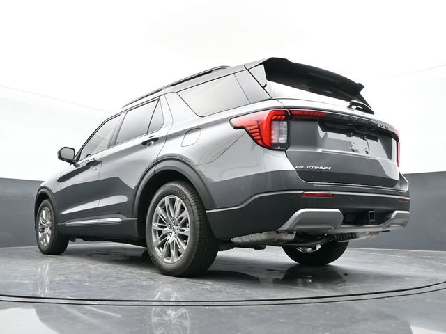 Certified 2025 Ford Explorer Platinum image 31