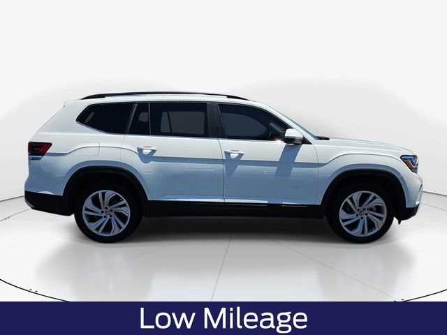 Used 2023 Volkswagen Atlas SE w/ Panoramic Sunroof Package FWD image 3