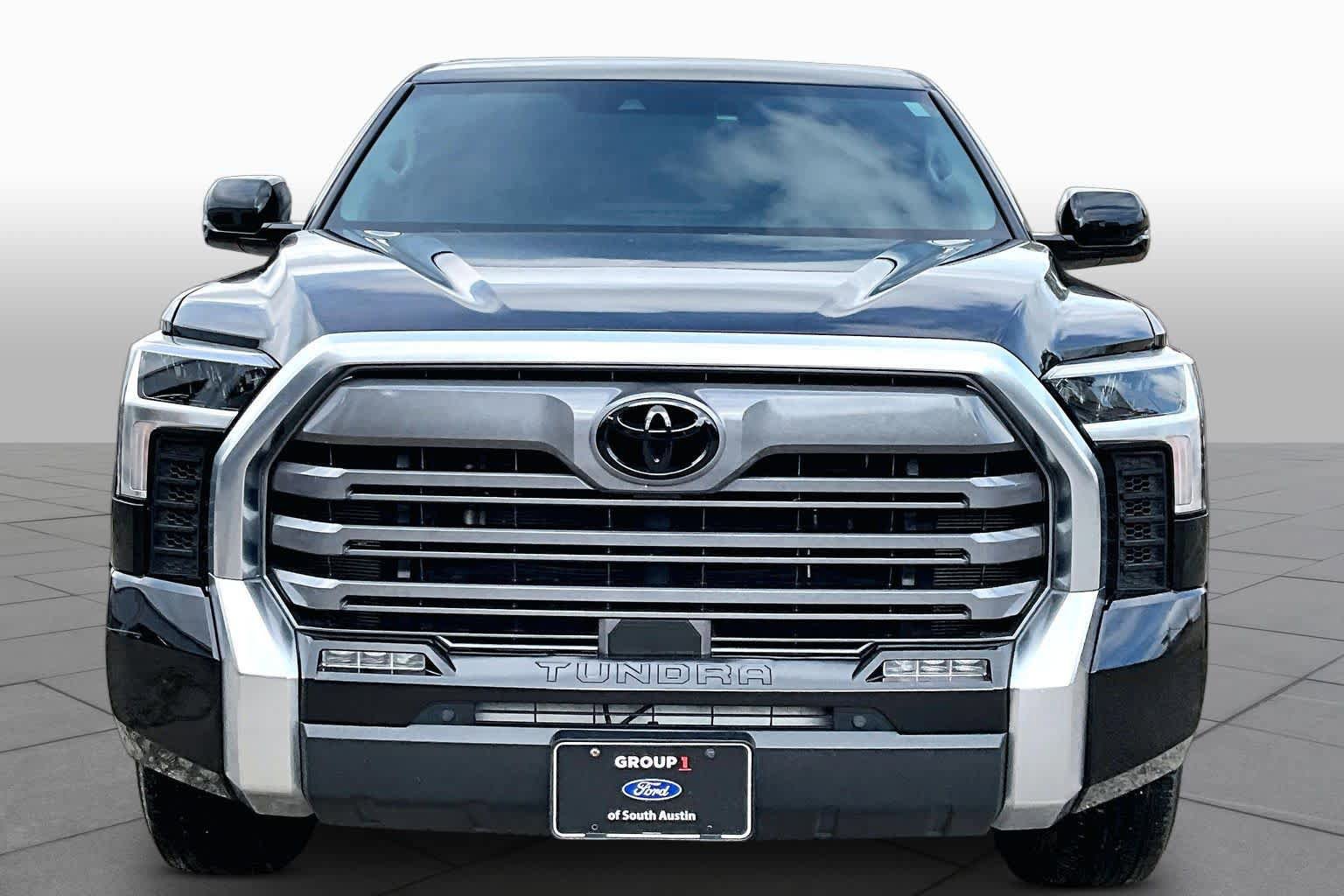 Used 2024 Toyota Tundra Limited w/ Power Package AWD/4WD image 4