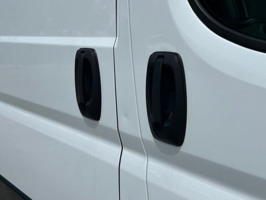 Used 2025 RAM ProMaster 2500 w/ Convenience Group FWD image 18