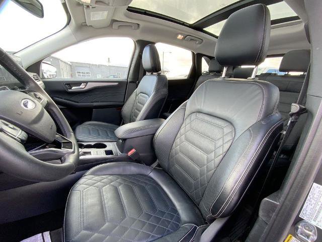 Certified 2023 Ford Escape SE w/ PHEV Premium Package image 11