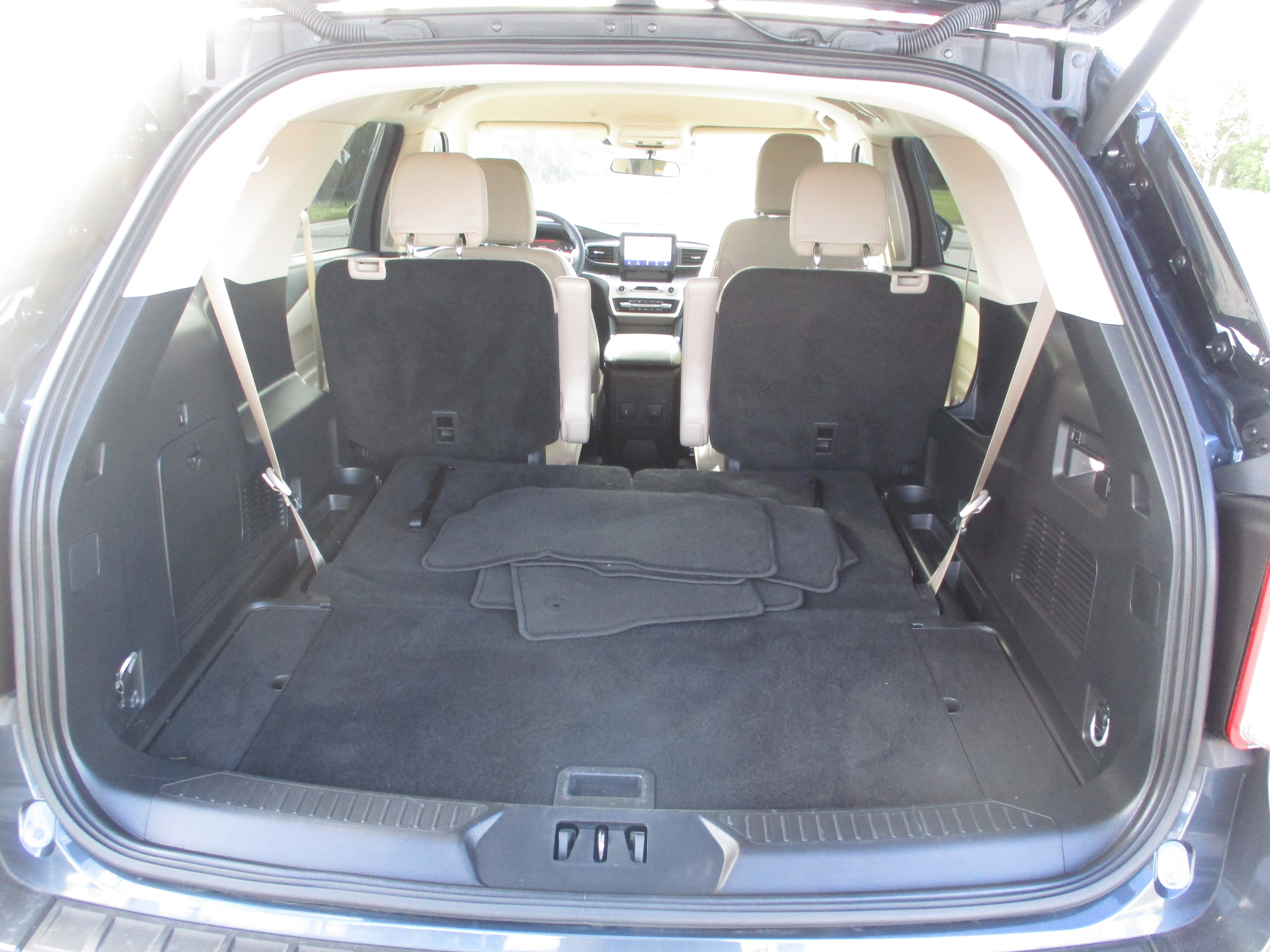 Certified 2024 Ford Explorer XLT w/ Equipment Group 202A image 12