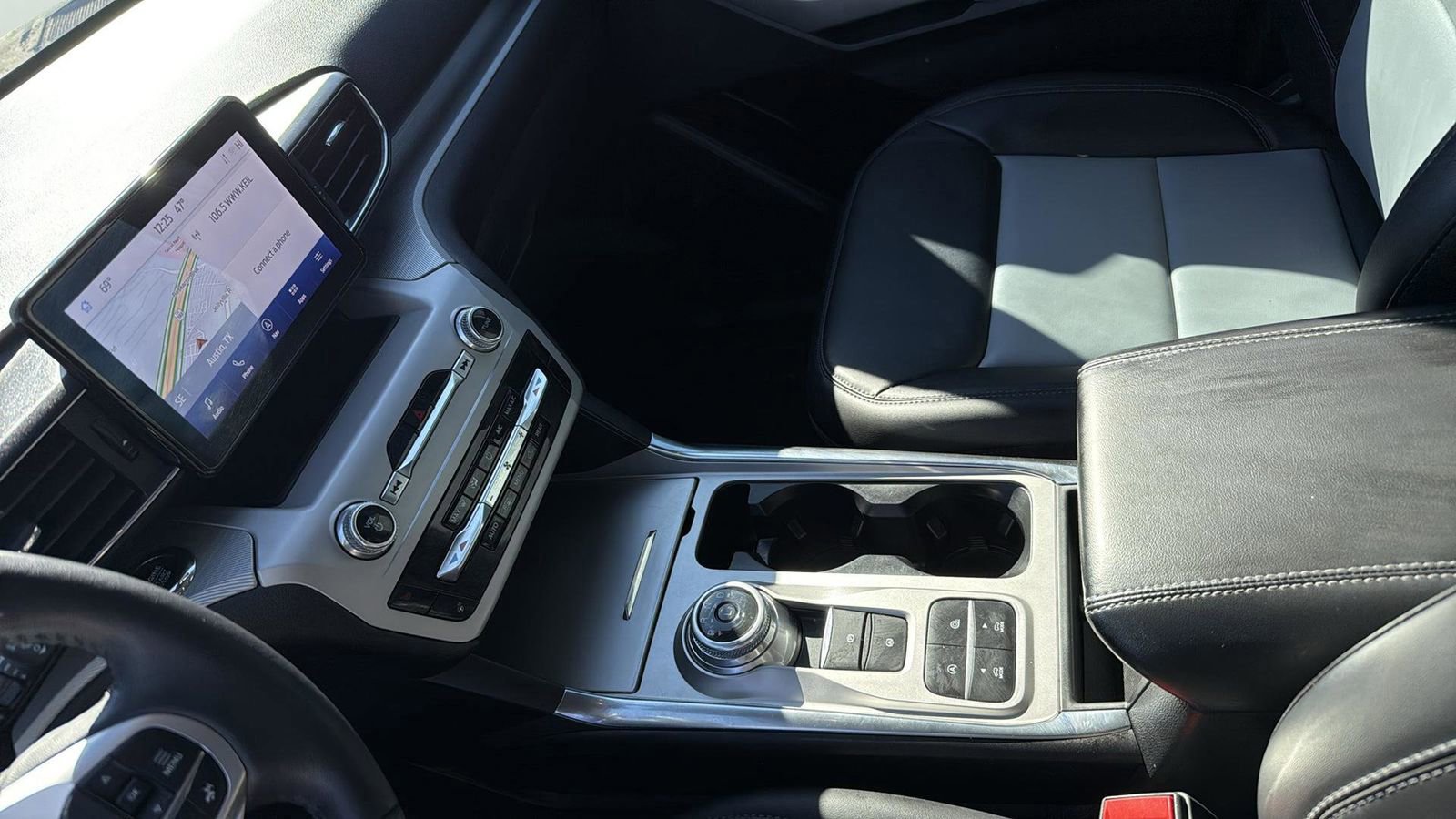 Certified 2023 Ford Explorer XLT w/ Equipment Group 202A image 17